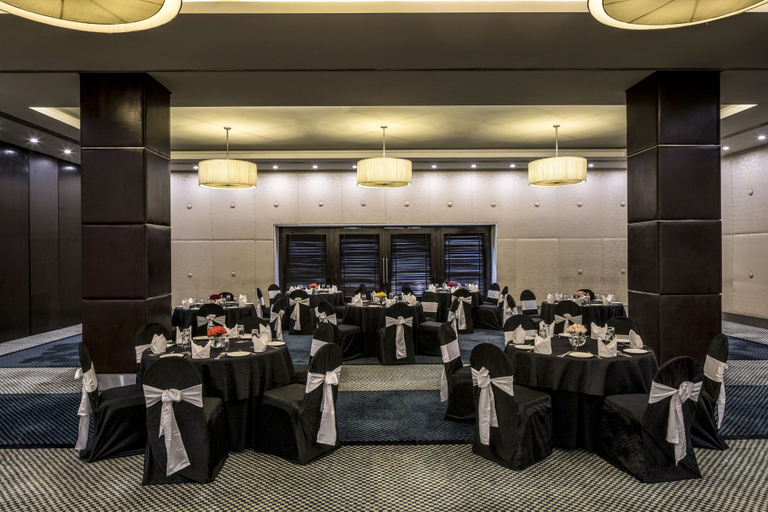 Business Facilities 4, The Park, Bangalore, Bangalore
