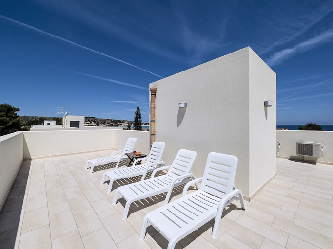 Sundeck, Spuma di Mare - Delfino, Trapani