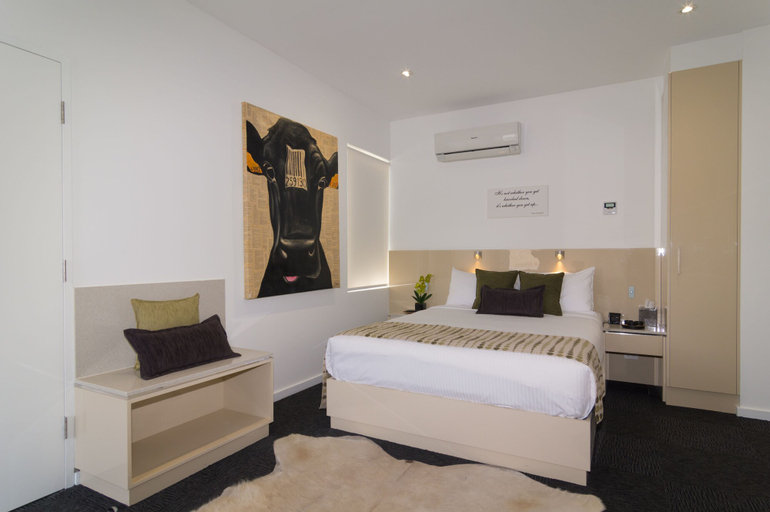 Bedroom 24