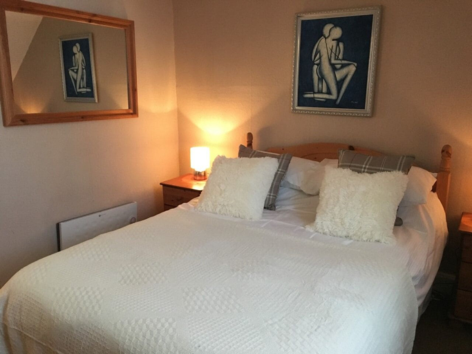 Bedroom 2, Ashbank Hotel, Argyll and Bute