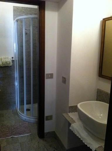 Bedroom 4, La Castellana, Bergamo