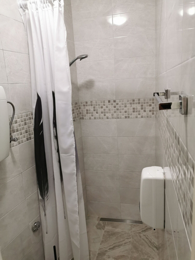 Bathroom 4, M & J Central Suites, Korčula