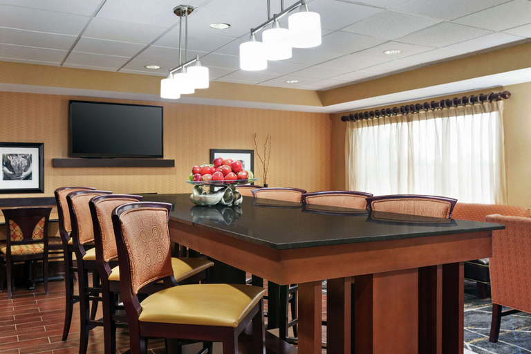 Food & Drinks 4, Hampton Inn Oklahoma City-I-40 E. (Tinker Air Force Base), Oklahoma