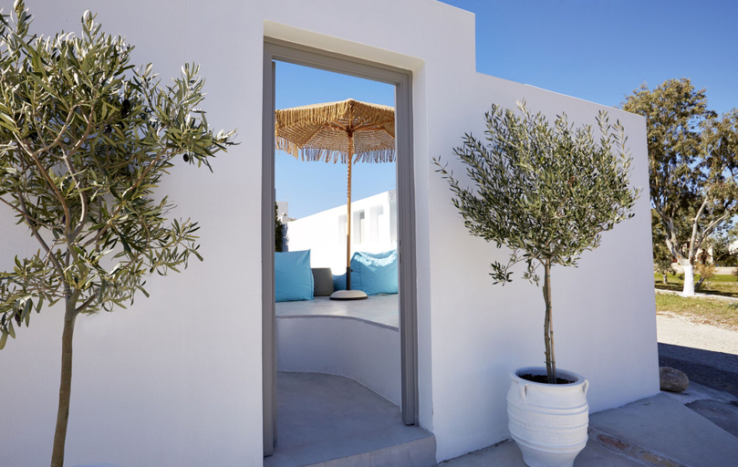 Others 5, Eolia Kamari Villa, South Aegean