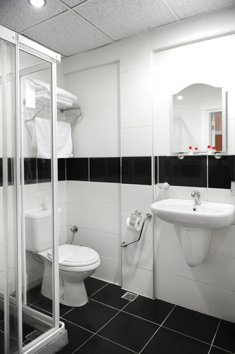 Bathroom 3, Tanik Hotel, Konak