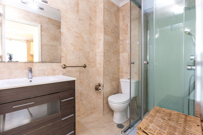 Bathroom, Playa los Náufragos, Alicante