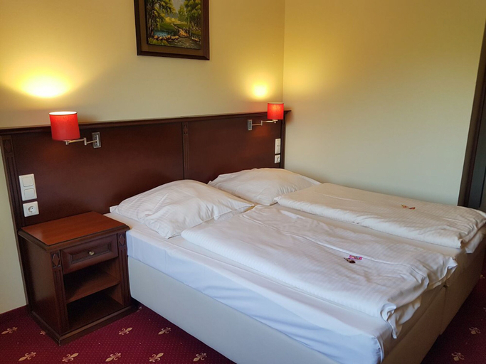 Bedroom 3, Hotel Medaillon, Magdeburg