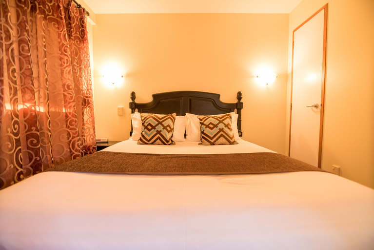 Bedroom 2, Central Park Motor Lodge, Christchurch