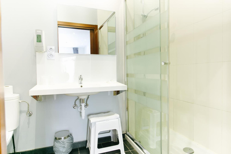 Bathroom 3, Pensión San Ignacio Centro, Guipúzcoa