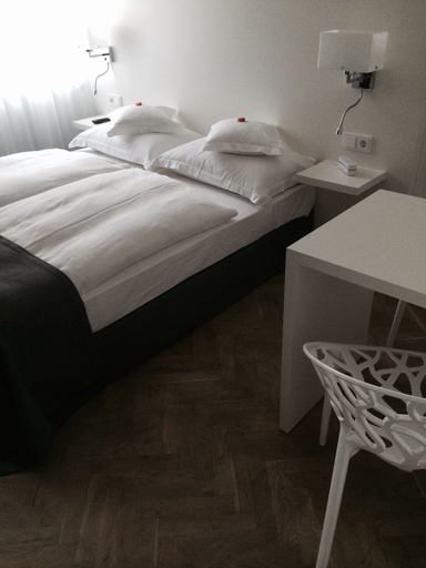 Bedroom 4, Hotel Lindenhof, Düsseldorf