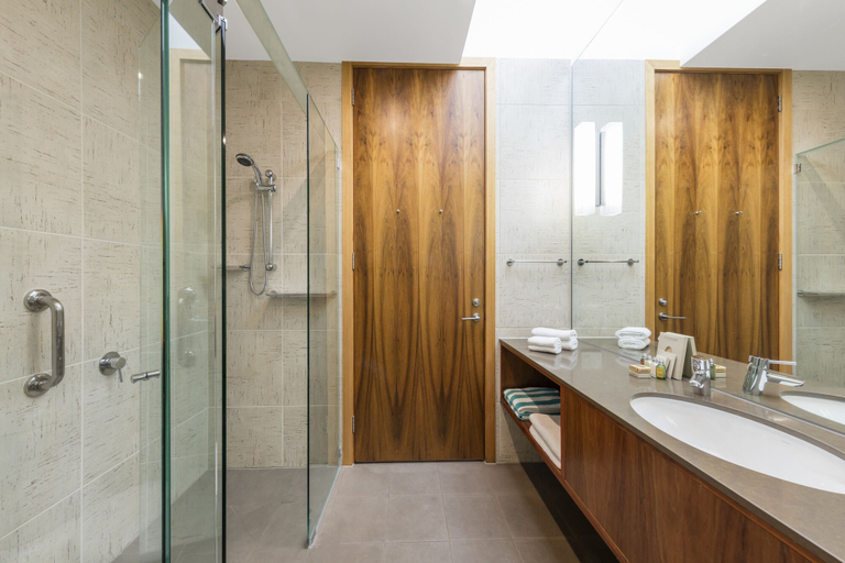 Bathroom 4, RACV Inverloch Resort, Bass Coast Bal
