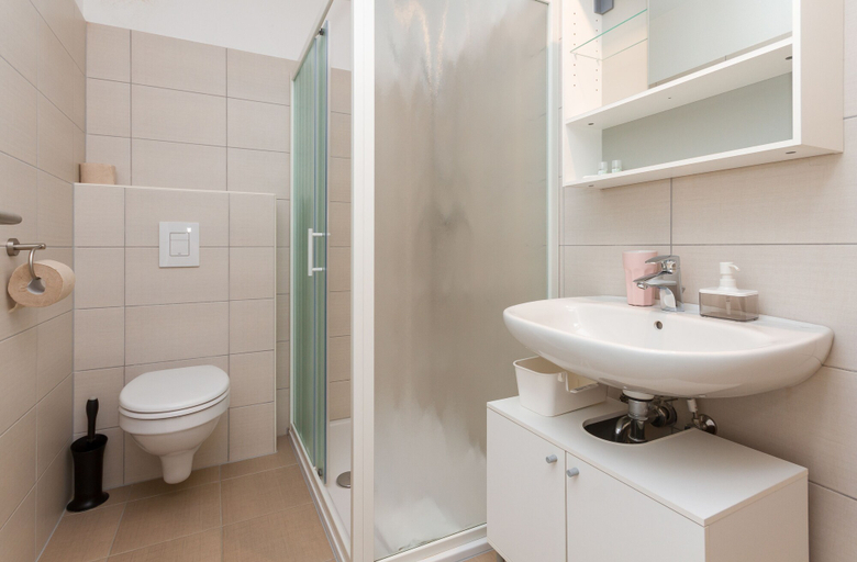 Bathroom 4, N&N Apartments & Rooms by Locap Group, Piran