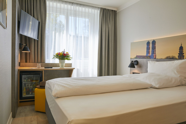Bedroom 14