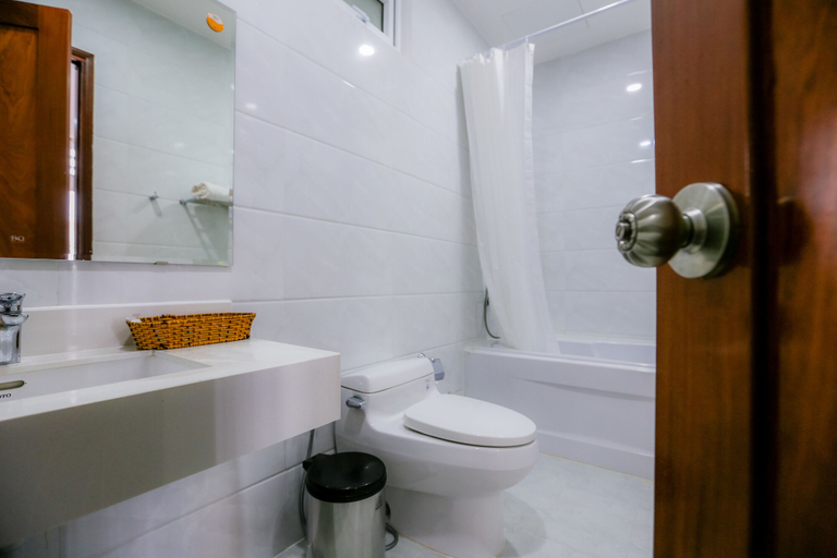 Bathroom 3, Valley Mountain Hotel, Vũng Tàu