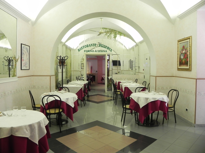 Food & Drinks 5, Villa Robinia, Roma