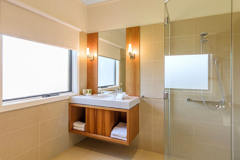 Bathroom 4, RACV Inverloch Resort, Bass Coast  Bal