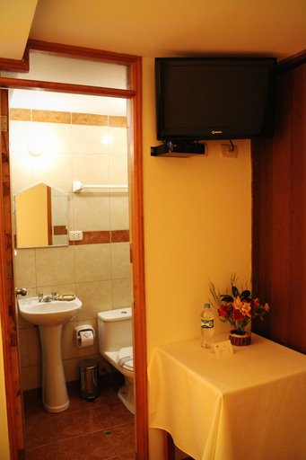 Bathroom 4, Wayra Dreams Hotel, Cusco