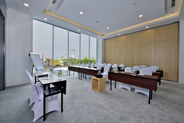 Business Facilities 28