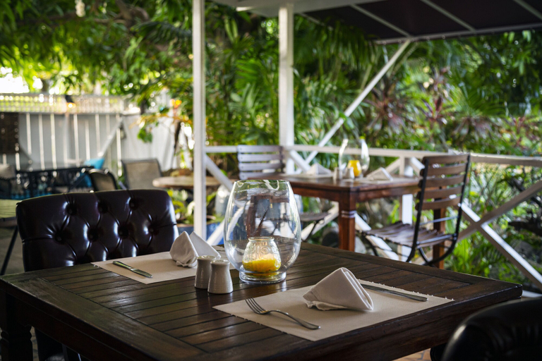 Food & Drinks 5, Harmony Marina Suites