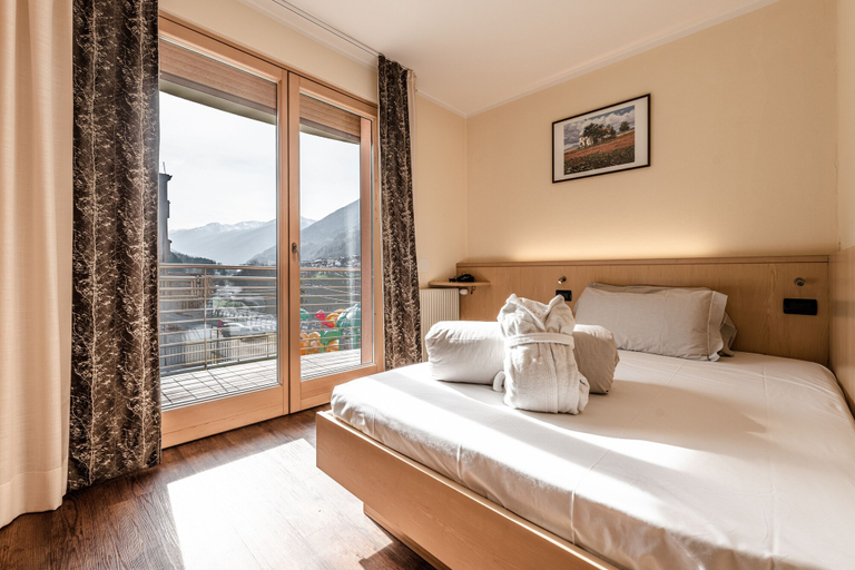 Bedroom 3, Hotel Sporting Ravelli, Trento