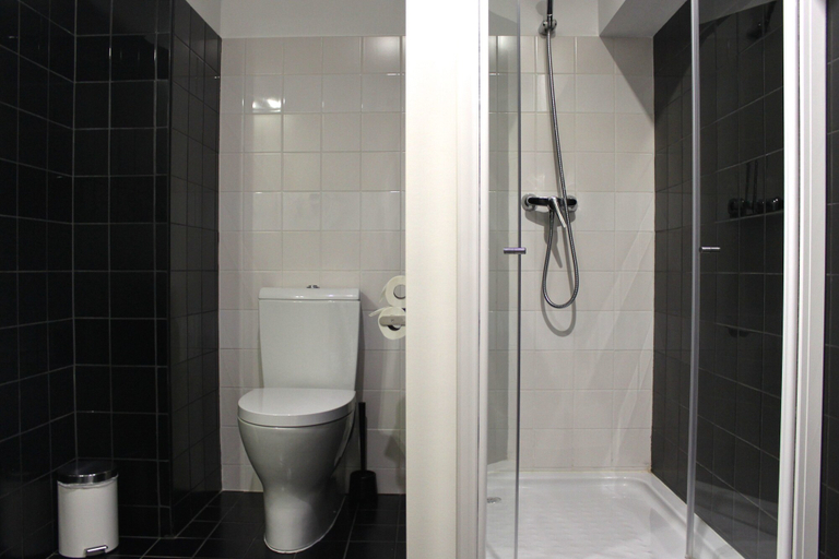 Bathroom 5, B The Guest Downtown, Porto