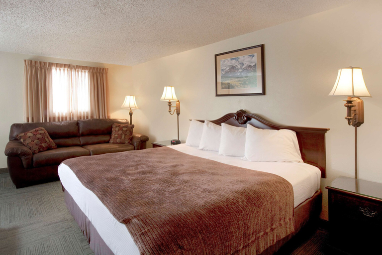 Bedroom 3, Best Western Torchlite, Platte