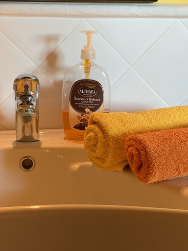 Bathroom 4, Tenuta di Cascina Diavolo dei Boschi, Alessandria