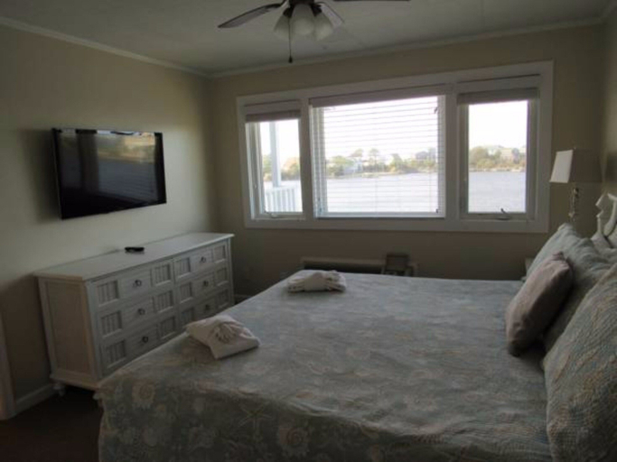 Bedroom 2, Fin 'n Feather Waterside Inn By Kees Vacations, Dare
