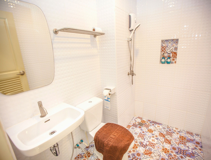 Bathroom 4, iRabbit Hotel, Muang Prachin Buri
