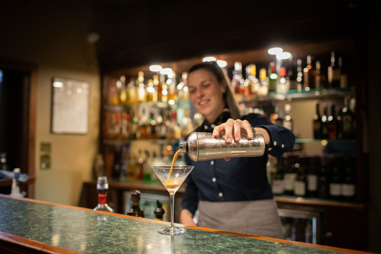 Food & Drinks 5, New England Motor Lodge, Glen Innes Severn
