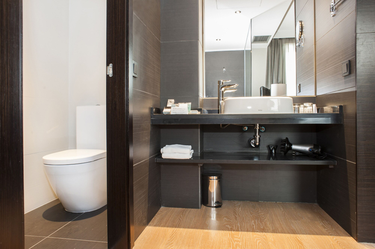 Bathroom 4, Hotel Exe Moncloa, Madrid