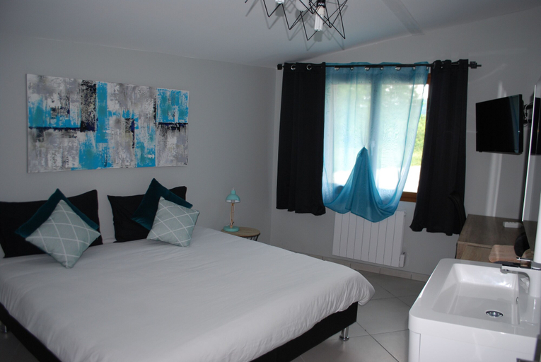 Bedroom 3, La Ferme de Coron, Ain