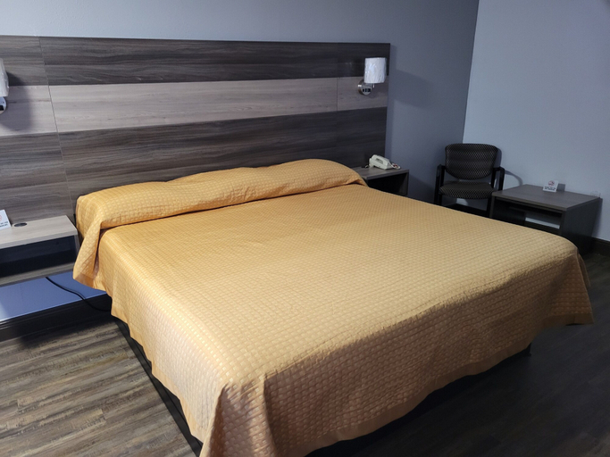 Bedroom 3, East Lake Inn, Hillsborough