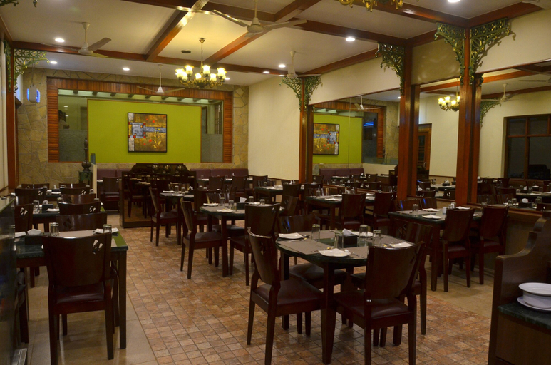 Food & Drinks 5, Zaras Resort, Raigarh