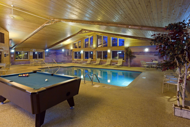Sport & Beauty 5, AmericInn by Wyndham Pequot Lakes, Crow Wing