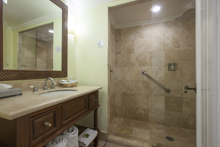 Bathroom 4, Royal Villas Resort, Mazatlán