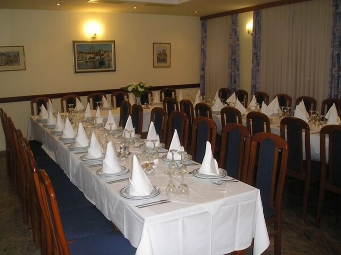 Food & Drinks 5, Hotel Monika, Trogir