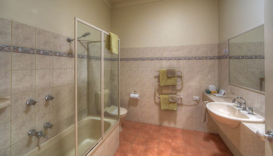 Bedroom 5, Bairnsdale Tanjil Motor Inn, E. Gippsland - Bairnsdale