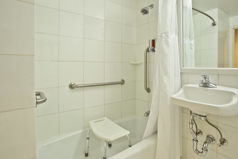 Bathroom 4, Arena Hotel, New York