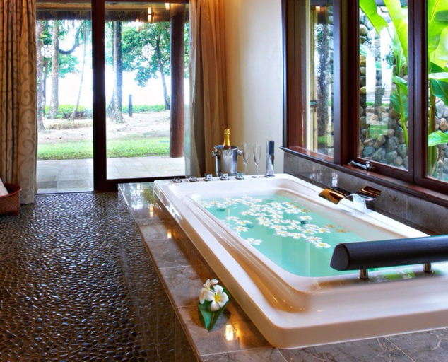 Bathroom 5, Nanuku Resort Fiji, Serua