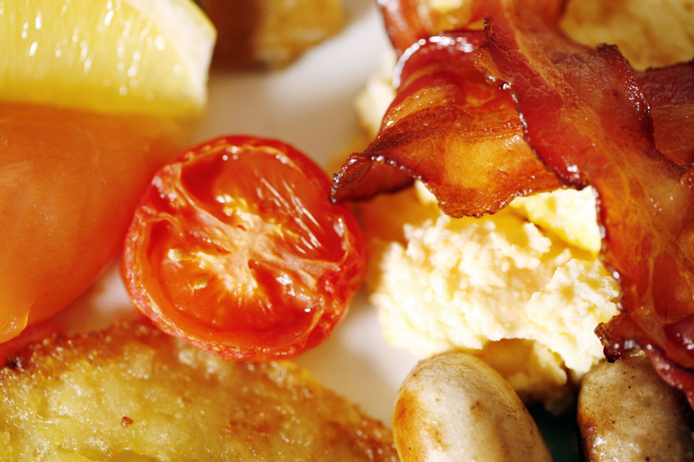 Food & Drinks 9