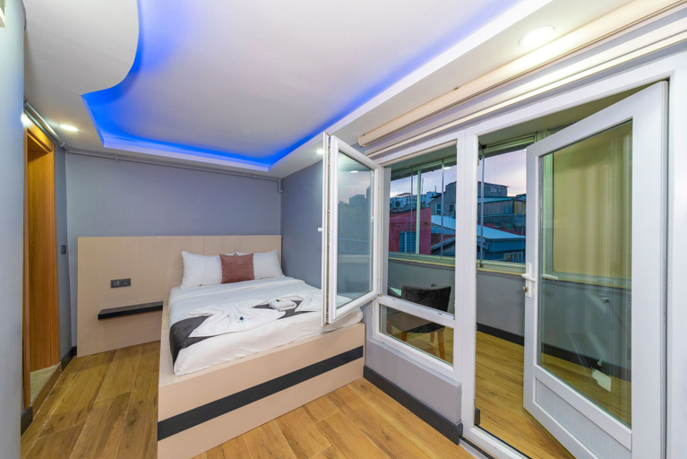 Bedroom 3, Butterfly Suites, Beyoğlu