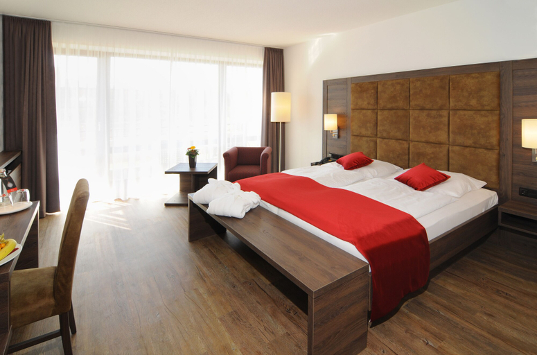 Bedroom 3, Kurhotel Bad Rodach, Coburg
