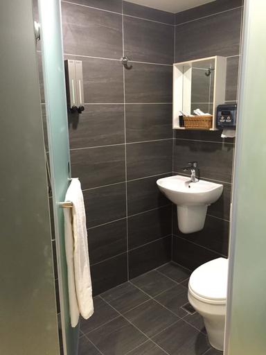 Bathroom 4, Just Live Inn Keelung, Keelung