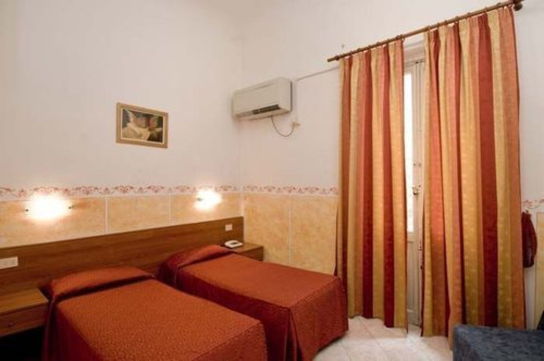 Bedroom 4, Hotel Palazzuolo, Florence