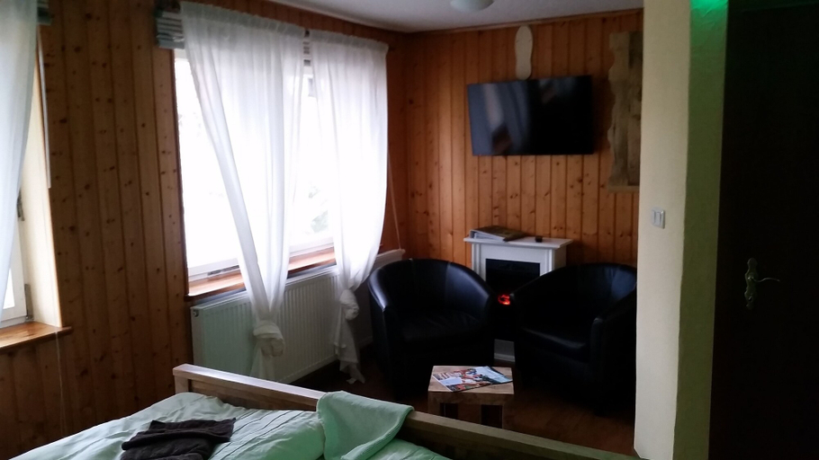 Bedroom 3, Pension Zum Holzpantoffelmacher, Spree-Neiße