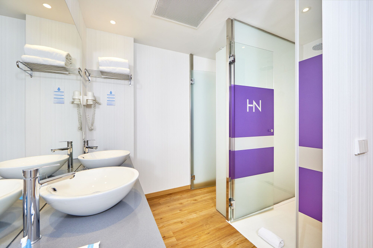 Bathroom 4, Hotel Negresco Playa de Palma - Adults Only, Baleares