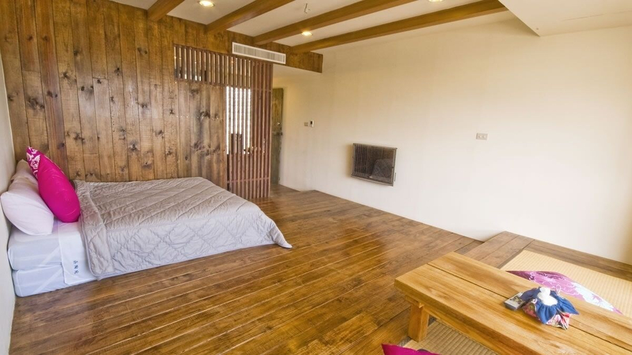 Bedroom 2, SHYE Lithuania Homestay, Taichung