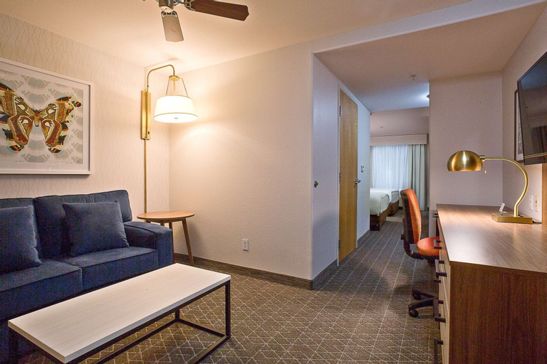 Bedroom 24