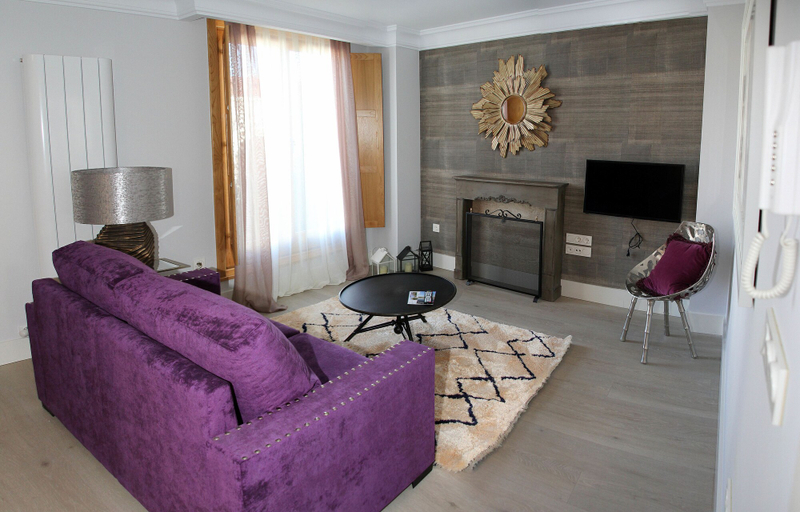 Others 5, Principia Suites, León